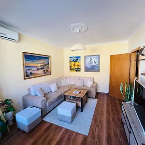 Cozy Apartment